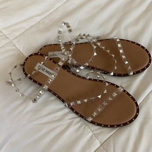9.5 Steve Madden Clear Travel Sandal